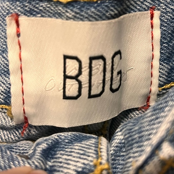 Urban outfitters BDG‎ women's A line denim distressed cut off shorts size 27 EUC - Picture 3 of 5